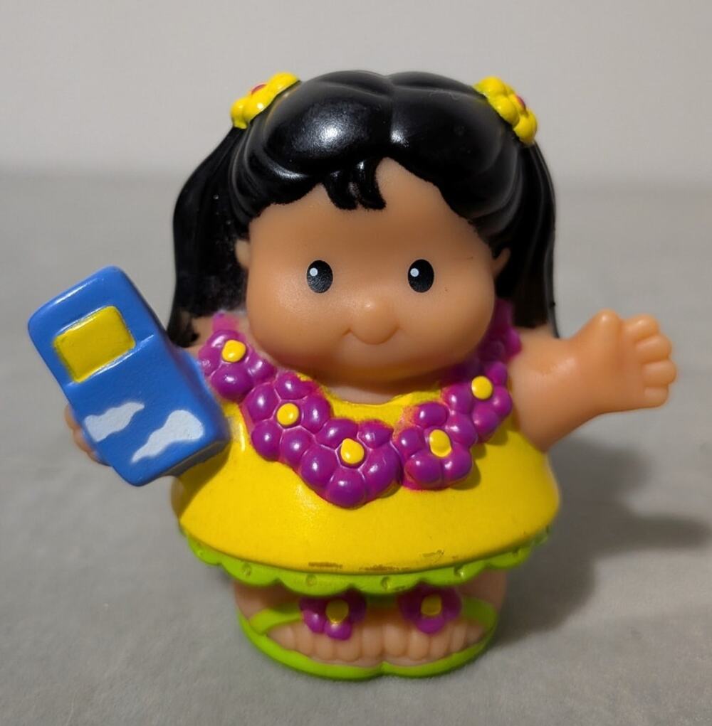 Fisher-Price Little People Hawaiian Vacation Girl Mia Lei Phone Figure 2005